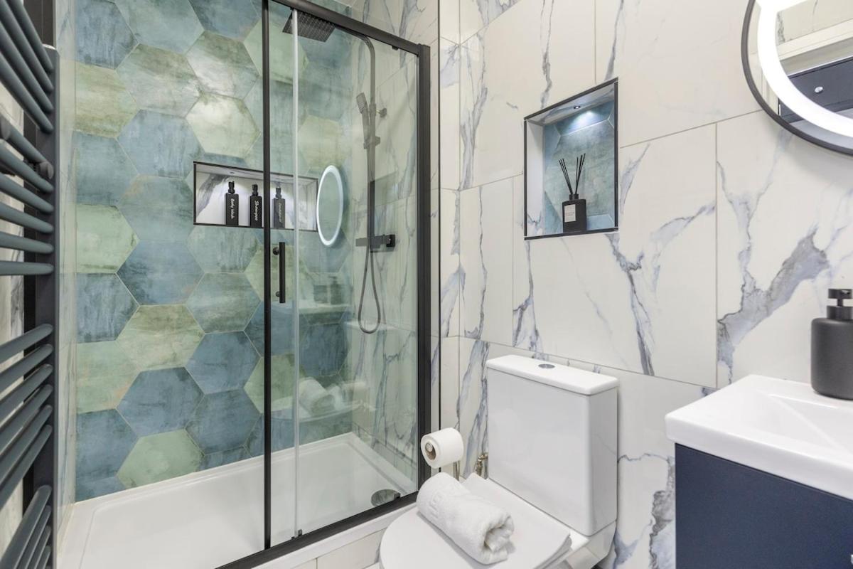 Apartment Modern 2 Bed In Bow With Garden London