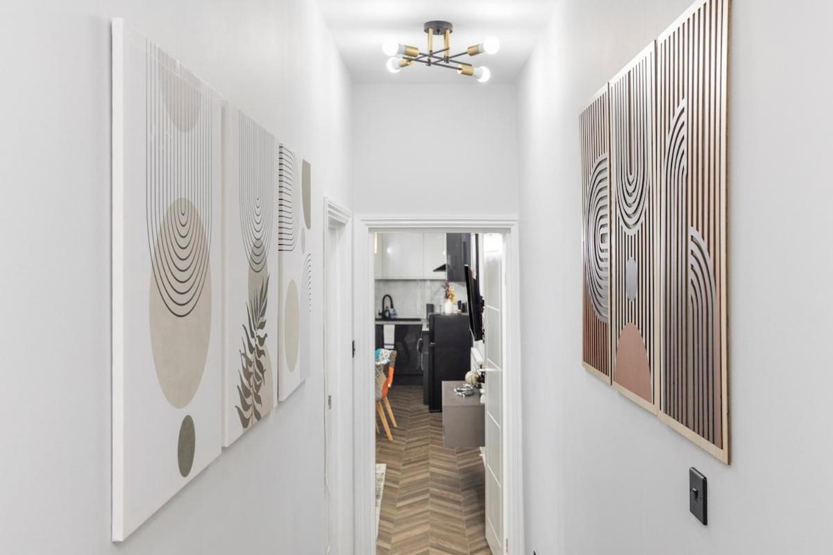 Apartment Modern 2 Bed In Bow With Garden London